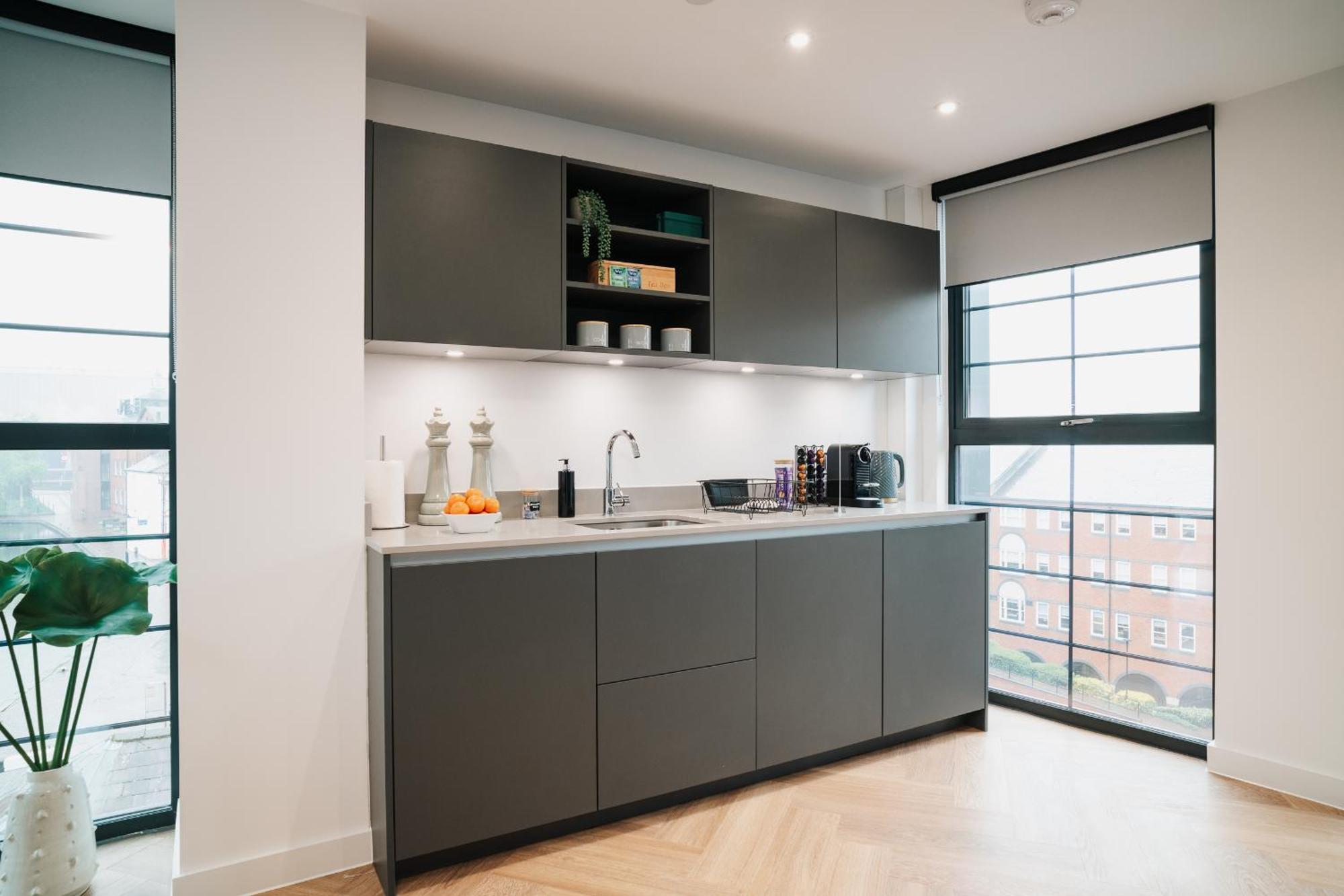 Luxury City & Canal View Stylish Pad, Family, Contractors, Fast Wifi Birmingham Kültér fotó