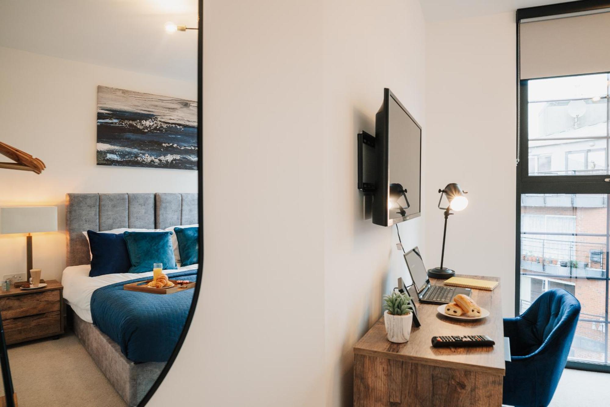 Luxury City & Canal View Stylish Pad, Family, Contractors, Fast Wifi Birmingham Kültér fotó