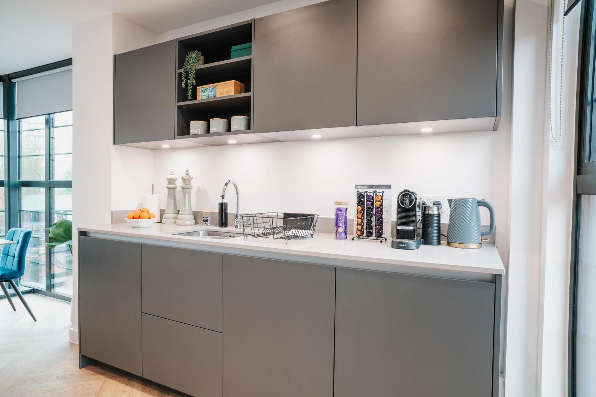Luxury City & Canal View Stylish Pad, Family, Contractors, Fast Wifi Birmingham Kültér fotó